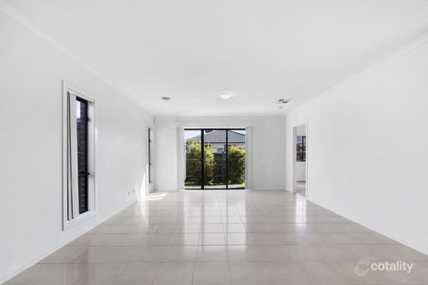 Property photo of 15 Selleck Drive Point Cook VIC 3030