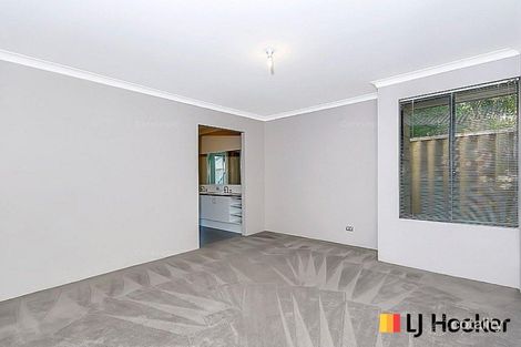 Property photo of 13 Shelduck Bend Harrisdale WA 6112