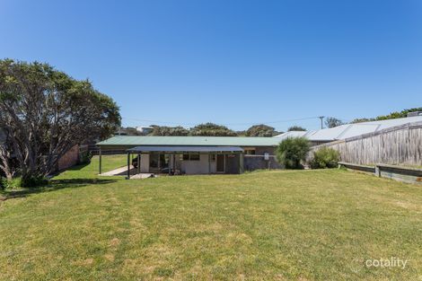 Property photo of 8 Nero Avenue St Andrews Beach VIC 3941