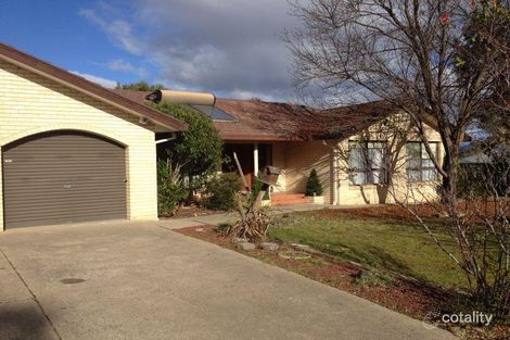 32 Colquhoun St, Kambah, ACT 2902