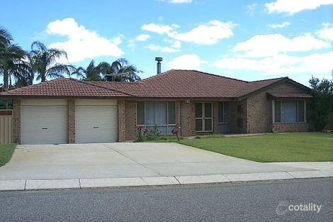 17 Bulrush Dr, Bibra Lake, WA 6163