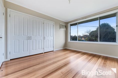 Property photo of 9 Malcolm Crescent Keysborough VIC 3173