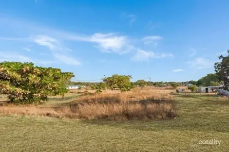 12 Crampton Rd, Georgetown, QLD 4871