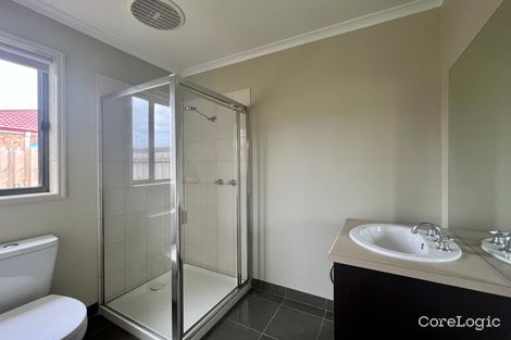 Property photo of 11 Ellesby Court Grovedale VIC 3216