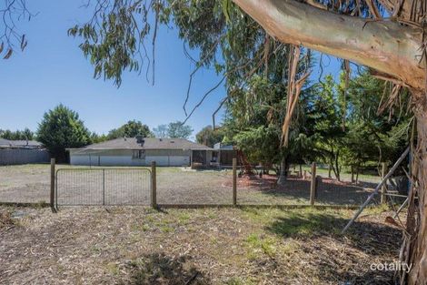 Property photo of 40 Metcalfe Drive Romsey VIC 3434