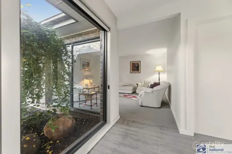 Property photo of 15 Blacket Place Yass NSW 2582