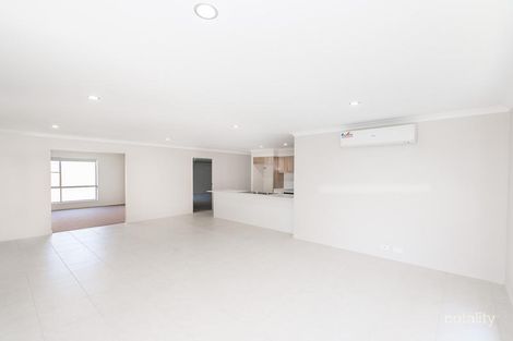 Property photo of 86 Sanctuary Drive Cranley QLD 4350