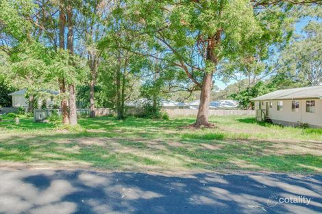 122 Laurel St, Russell Island, QLD 4184