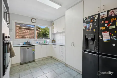 Property photo of 11 McMahons Road Ferntree Gully VIC 3156