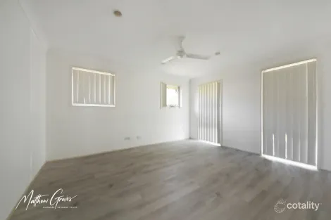 Property photo of 9 Yengo Street Parkinson QLD 4115