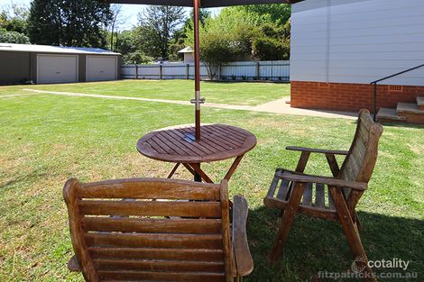 Property photo of 15 Heydon Avenue Turvey Park NSW 2650