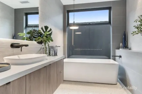 Property photo of 291 Torquay Road Grovedale VIC 3216