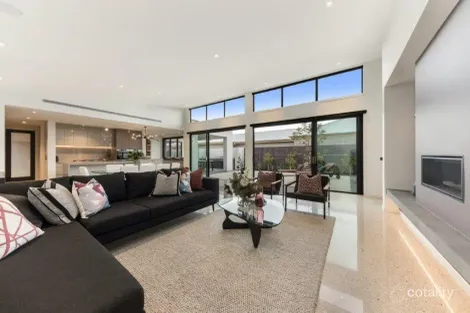 Property photo of 291 Torquay Road Grovedale VIC 3216