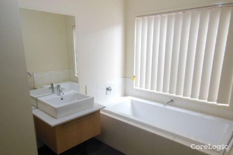 Property photo of 20 Old Course Crescent Deer Park VIC 3023