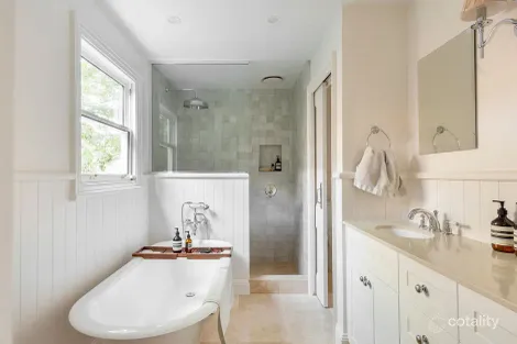 Property photo of 55 Cambridge Road Bellerive TAS 7018