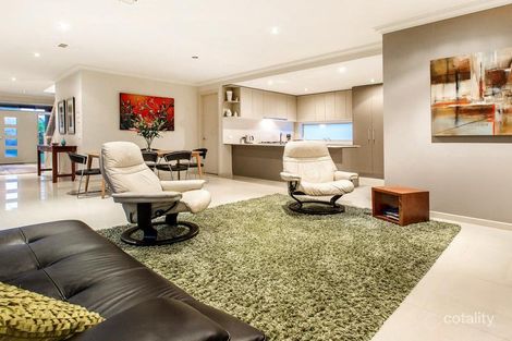 Property photo of 1/70 Beleura Hill Road Mornington VIC 3931