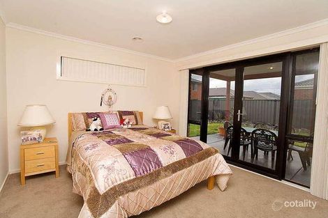 Property photo of 42 Pendragon Crescent Derrimut VIC 3026