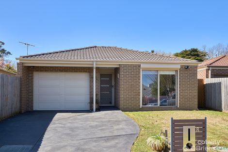 8 Pearson Rd, Drouin, VIC 3818