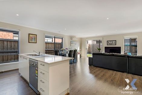 Property photo of 74 Solitude Crescent Point Cook VIC 3030