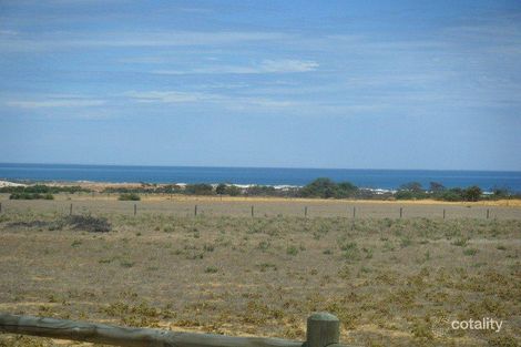 Property photo of 16 Cargeeg Bend White Peak WA 6532