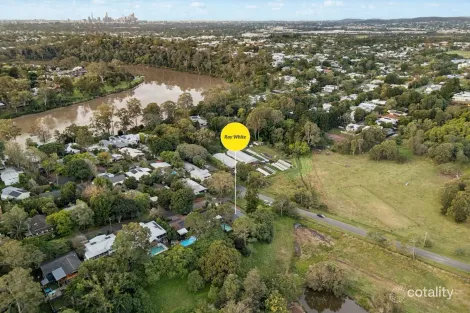 Property photo of 4 Eddystone Road Corinda QLD 4075