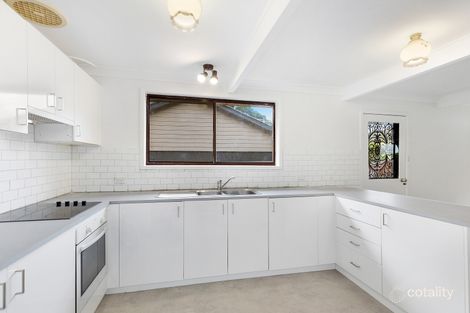 Property photo of 17 Nari Avenue Point Clare NSW 2250