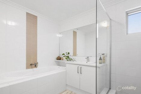 Property photo of 1/201 Anchorage Drive Mindarie WA 6030