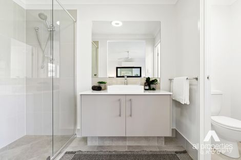 Property photo of 18 Baronet Place Pallara QLD 4110