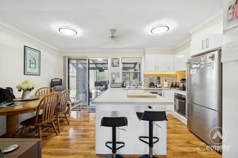 Property photo of 6 Selkirk Drive Boronia Heights QLD 4124