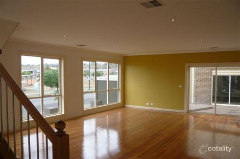 Property photo of 1 Waterside Place Maribyrnong VIC 3032