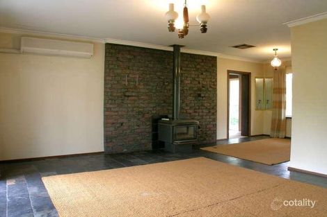 Property photo of 8 Victory Place Lesmurdie WA 6076