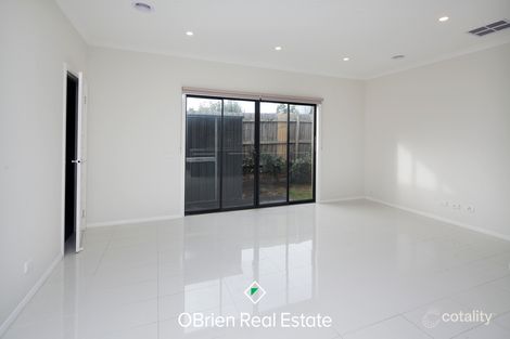 Property photo of 4 Jeffrey Street Hampton Park VIC 3976