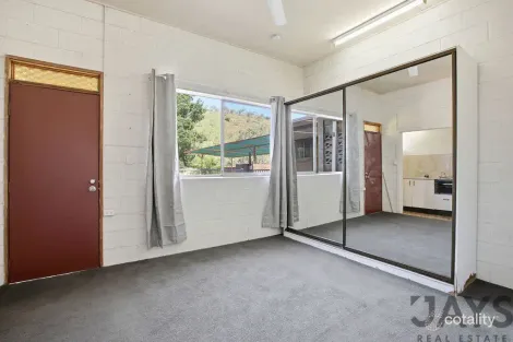 Property photo of 31 Indigo Crescent Sunset QLD 4825