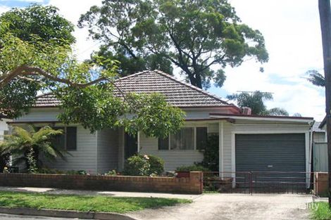 Property photo of 6 Urunga Parade Wiley Park NSW 2195