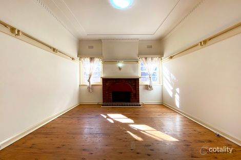 Property photo of 8 Hood Avenue Rodd Point NSW 2046