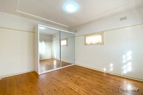Property photo of 8 Hood Avenue Rodd Point NSW 2046