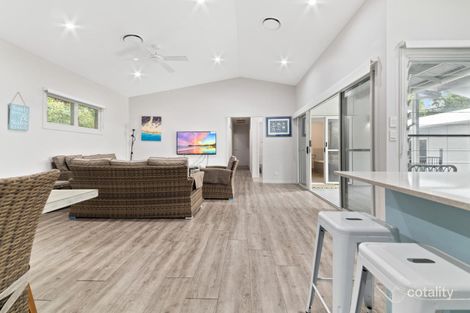 4 Boreen St, Point Lookout, QLD 4183