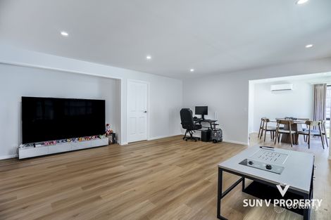 Property photo of 2 Wakefield Place Parkinson QLD 4115