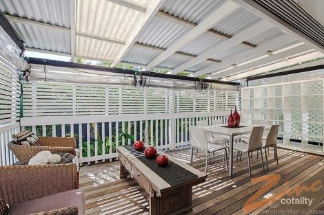 Property photo of 26 Wavecrest Drive Castaways Beach QLD 4567