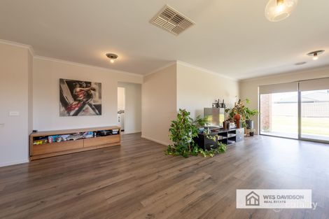 Property photo of 11 Rissmann Drive Horsham VIC 3400