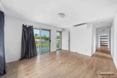 Property photo of 32 Lorraway Street Emerald QLD 4720