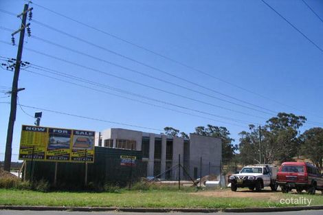 35 Coombes Dr, Penrith, NSW 2750