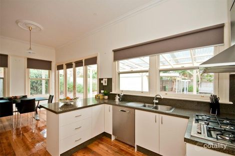 11b Heathfield Rise, Box Hill North, VIC 3129