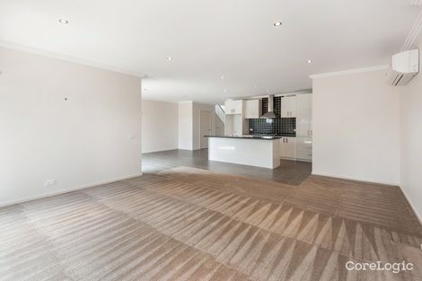 Property photo of 10 Delbridge Street Golden Square VIC 3555