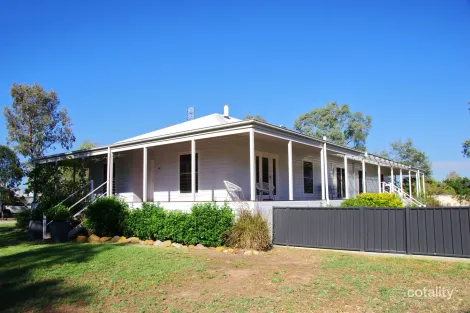 Property photo of 48 Riverside Drive Narrabri NSW 2390