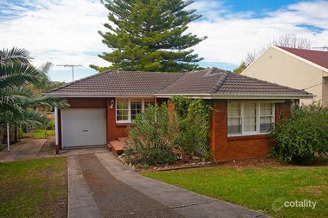 Property photo of 37 Waterside Parade Peakhurst Heights NSW 2210