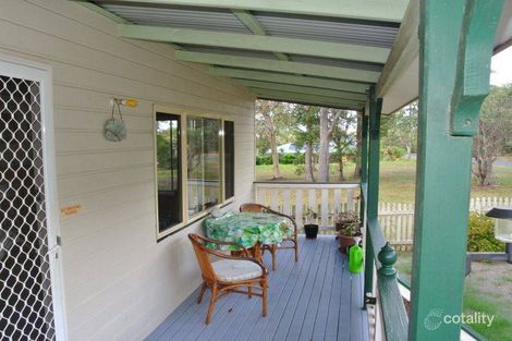 Property photo of 35 Scotts Road Macleay Island QLD 4184