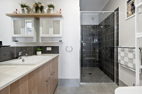 Property photo of 27 Locke Crescent Baringa QLD 4551