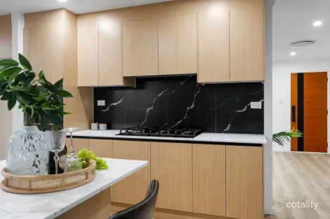Property photo of 5 Danbulla Crescent Forest Lake QLD 4078