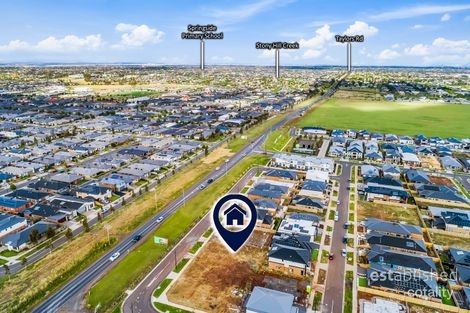 Property photo of 17 Pippen Loop Deanside VIC 3336